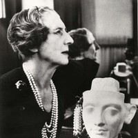 Adapun nama Jeanne Toussaint dipilih untuk mengenang sang mantan direktur kreatif. Ia dipandang sebagai sosok perempuan pertama yang mampu merepresentasikan spirit bold dan fearless Cartier. (Foto: Instagram)