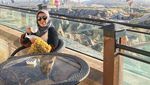 Makin Cantik Saat Berhijab, Intip 10 Gaya Kulineran Ratna Galih
