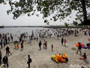 H+1 Lebaran, 60 Ribu Warga Kunjungi Ancol