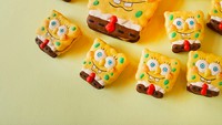 Akun Instagram i_am_macaron berisi kreasi macaron keren buatan baker Korea Selatan. Karya terbarunya adalah macaron Sponge Bob yang dibuat begitu detail. Foto: Instagram @i_am_macaron