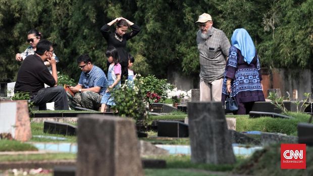 Dishut DKI Ungkap Tren Peningkatan Makam Tumpang di Jakarta