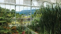 Selain itu, sumber daya - termasuk biosolid, panas dan reklamasi air - yang pernah terbuang sekarang digunakan kembali untuk industri, taman dan pertanian. Istimewa/Inhabitat.