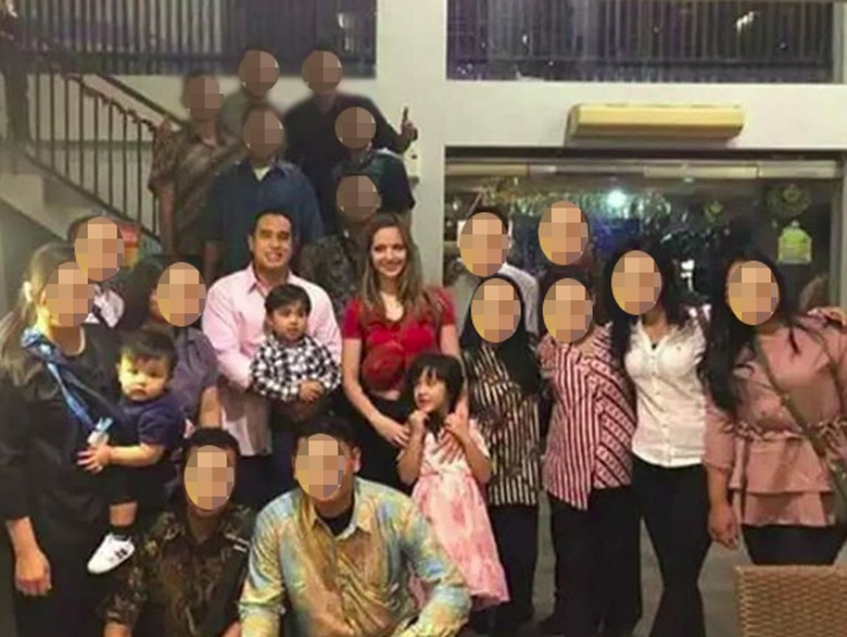 Melongo, Nia Ramadhani Konon Punya Puluhan Asisten Rumah Tangga Melongo, Nia Ramadhani Konon Punya Puluhan Asisten Rumah Tangga