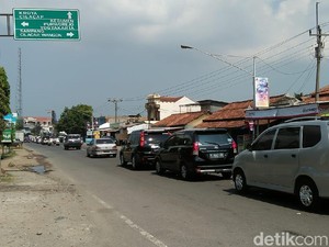 Ada Sejumlah Titik Kepadatan Arus Lalin di Banyumas Siang Ini