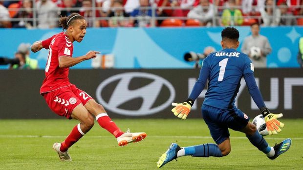 Yusuf Yurary Poulsen mencetak gol pertama Denmark di Piala Dunia 2018.