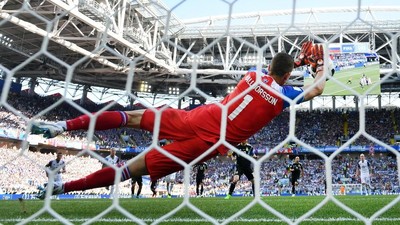 Deretan Kiper Penghenti Eksekusi Penalti Messi