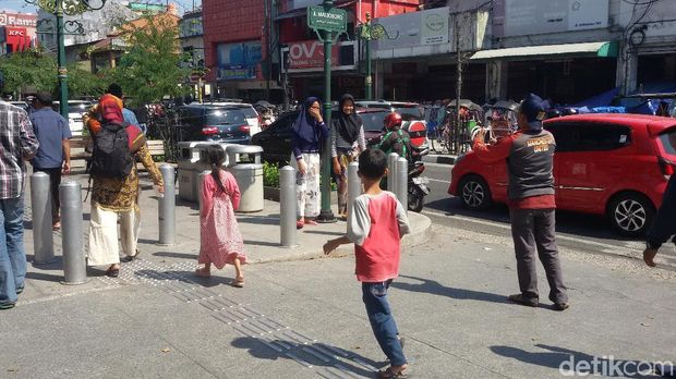 Lebaran Hari ke-3, Banyak Antrean Selfie di Tulisan Malioboro