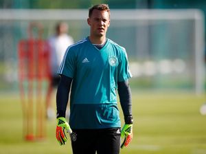 Neuer dan Oezil Fit Lawan Meksiko