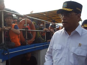 Warga Keluhkan One Way Tol Cikampek, Menhub: Kami Minta Maaf