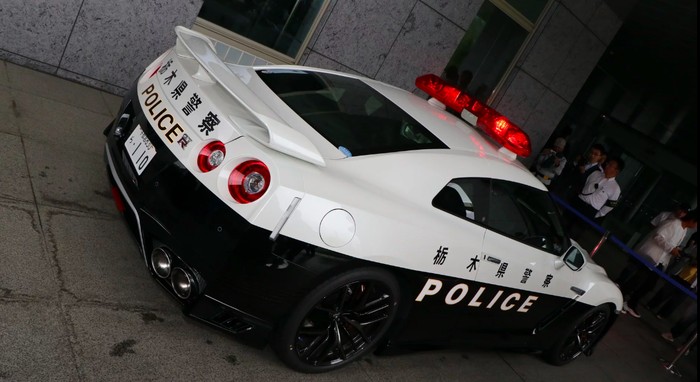 Saat Nissan  GT R Jadi Mobil  Patroli Polisi  Foto 2