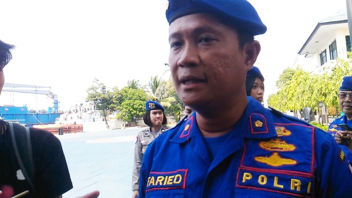 Polisi Minta Warga Lapor Keberadaan Buaya Tanjung Priok ke 110