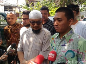 Kunjungi Novel, Pegawai KPK Ingatkan Kembali Presiden Soal TGPF