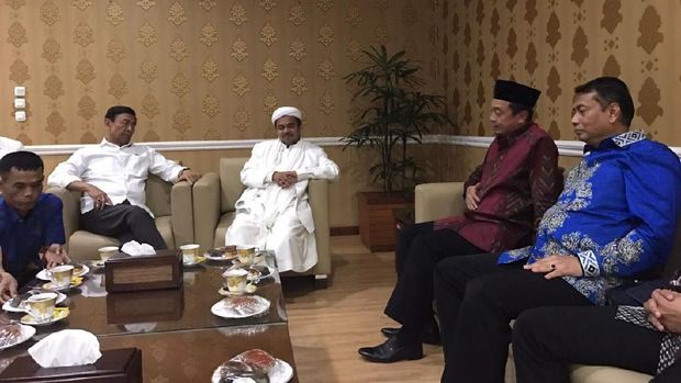 Pertemuan Rizieq, Bahtiar Nasir dan Kapitra dengan Menko Polhukam Wiranto