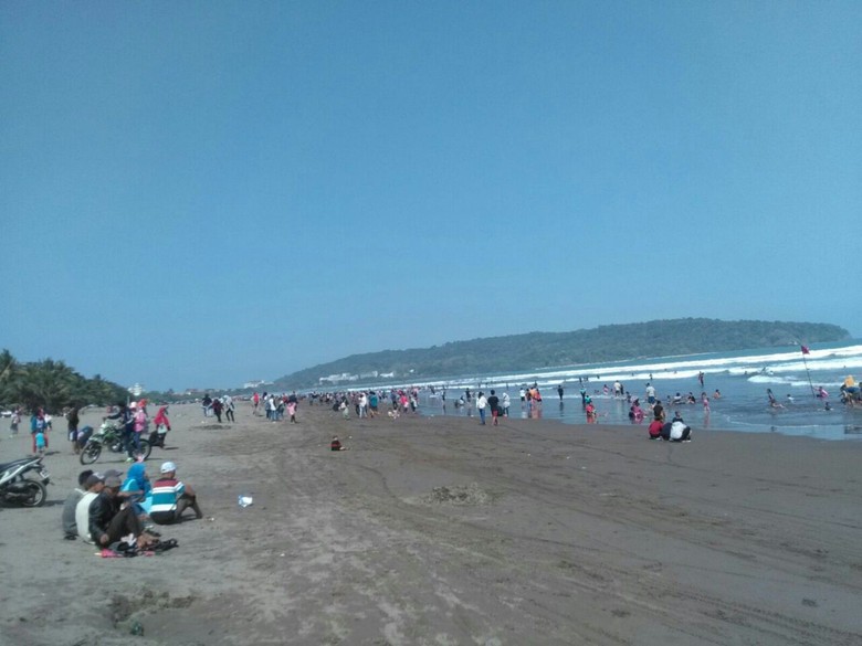 Pangandaran Jadi Primadona Wisatawan Berlibur Lebaran Pangandaran Jadi Primadona Wisatawan Berlibur Lebaran