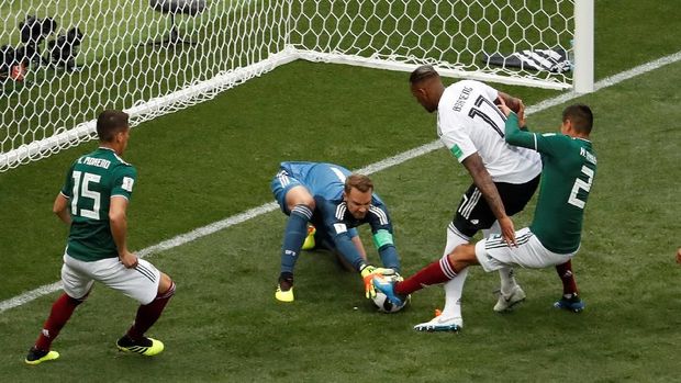 Jerman sang juara bertahan dibuat tertunduk oleh timnas Meksiko di laga pertama Piala Dunia.