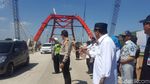 Foto: Aksi Menhub Atur Lalin di Jembatan Kalikuto