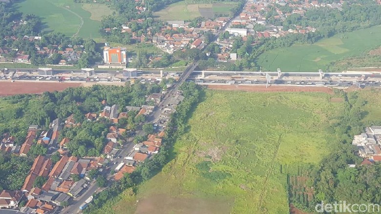 Dilihat dari Udara, Jalur Arteri Tegal ke Brebes Padat Dilihat dari Udara, Jalur Arteri Tegal ke Brebes Padat
