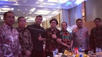 Bapak Danrem,bapak Kajati,bang rudi,pak Gubernur,bapak Kapolda yg baru,dan bapak walikota ...... sukses semuaaaanyaaa AMINNN.” tulis Sammy di akun Instagramnya. Foto: Instagram @sammysimorangkir