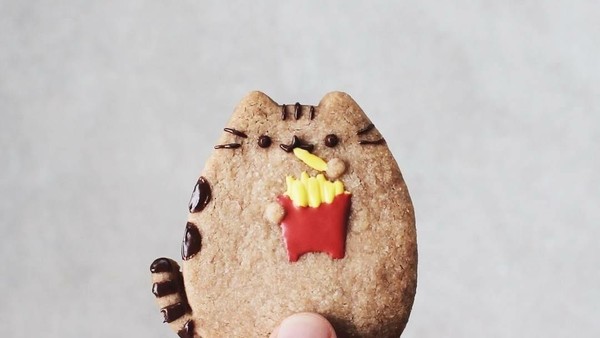 Gemas! 10 Pusheen Cookie Ini Sedang Makan Ramen hingga French Fries