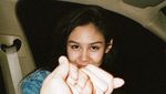 Kemesraan dengan Vanesha Prescilla yang Bikin Adipati Dolken Dibully