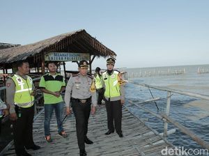 Libur Lebaran, Polisi Patroli Wisata Mangrove Wonorejo