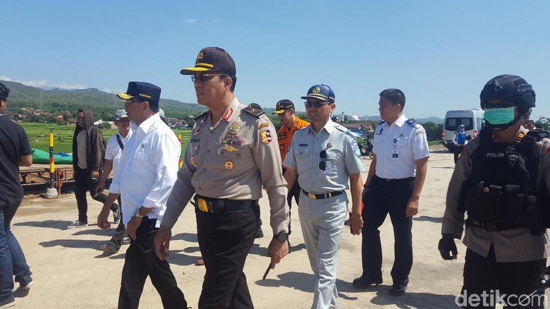 Langkah Menhub dan Polisi Cegah Macet Arus Balik Langkah Menhub dan Polisi Cegah Macet Arus Balik