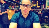 Hendra Samuel Simorangkir atau Sammy Simorangkir, merupakan penyanyi yang dikenal sebagai mantan vokalis band Kerispatih. Kini Sammy lebih memutuskan untuk bersolo karir. Foto: Instagram @sammysimorangkir