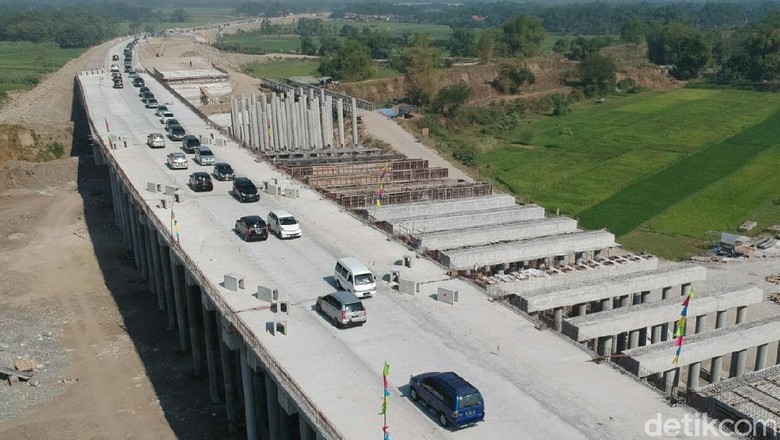 Arus Balik Lancar, Tol Wilangan-Kertosono Tetap Dibuka 2 Lajur Arus Balik Lancar, Tol Wilangan-Kertosono Tetap Dibuka 2 Lajur