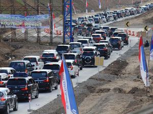 Foto: Macet Panjang Arus Balik Tol Fungsional Solo-Salatiga