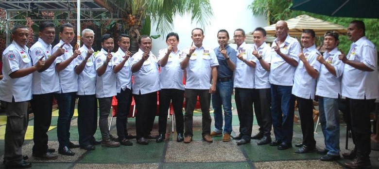 Timses Eramas Hadiahkan Uang untuk Tangkap Pelaku Money Politics Timses Eramas Hadiahkan Uang untuk Tangkap Pelaku Money Politics