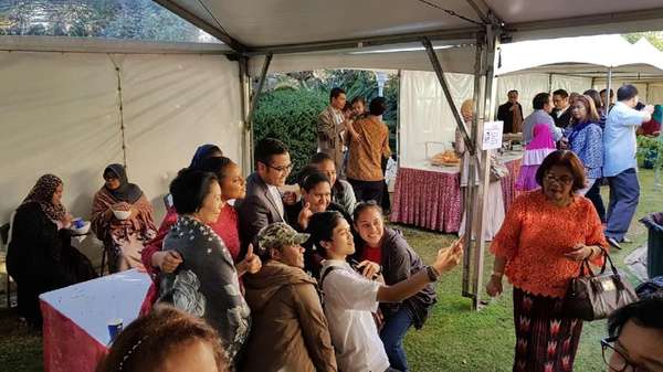 Semangatnya Para WNI Rayakan Idul Fitri di Australia Hingga Peru Semangatnya Para WNI Rayakan Idul Fitri di Australia Hingga Peru