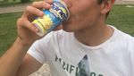 Begini Lho Aksi Pebalap MotoGP Ganteng Marc Marquez Saat Makan