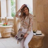 Dari Belgia, ada Noemie Happart yang menikahi pesepak bola Athletico Madrid, Yannick Carrasco. Bertemu di tahun 2016, keduanya sempat berhubungan lewat Facebook di awal perkenalan. Foto: Instagram