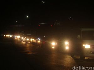 Jalur Ajibarang Banyumas Macet 12 Kilometer