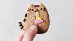 Gemas! 10 Pusheen Cookie Ini Sedang Makan Ramen hingga French Fries