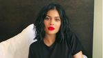 Pasca Melahirkan Kylie Jenner Kembali Seksi!