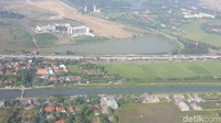 Manhub cek lalin dari udara pada hari ini, Senin (18/6).  (Zunita-detik)