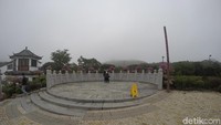Sampai akhirnya sata tiba di Desa Ngong Ping. Desa ini memadukan budaya, keindahan alam dan religi ke dalamnya (Bonauli/detikTravel) 