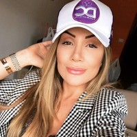 Banyak wanita cantik dari Brazil yang menjadi istri pesepak bola. Salah satunya Larissa Pereira yang menikah dengan pemain Liverpool Roberto Firmino. Foto: Instagram