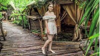 Saat liburan Shandy Aulia tak luput mengenakan busana yang memperlihatkan tubuh indahny. Foto: Instagram Shandy Aulia