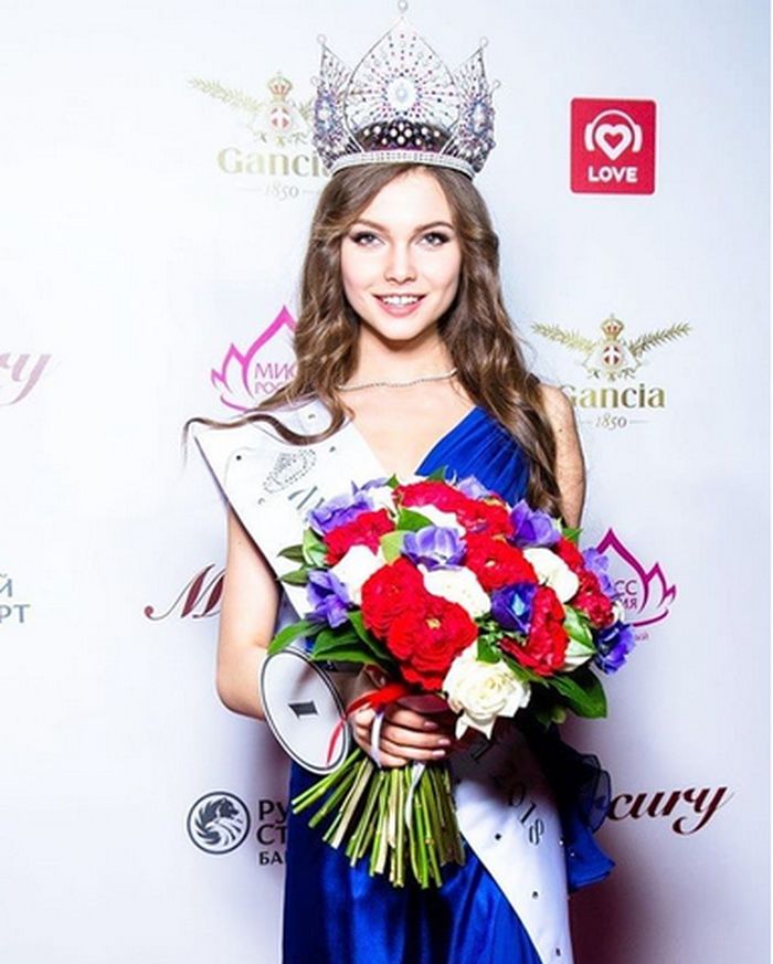 Bugarnya Yulia Polyachikhina Miss Russia Yang Ikut Meriahkan Piala Dunia 18