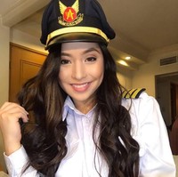 Banyak wanita telah membuktikan bahwa mereka bisa melakukan apa saja yang dapat dilakukan oleh pria. Ya, wanita juga dapat menerbangkan pesawat. Foto: istimewa