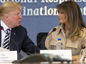 Ketika Melania Trump Menentang Politik Imigrasi Suaminya