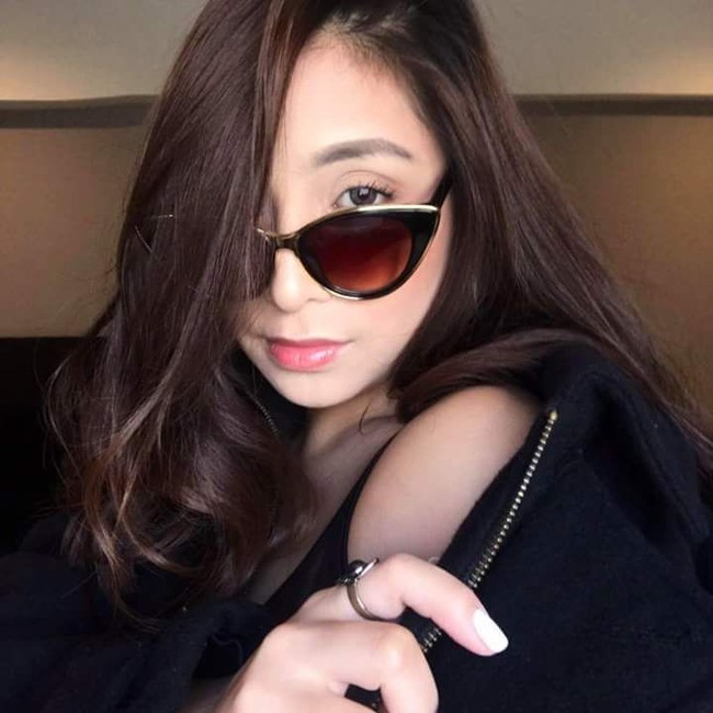 Pemilik akun Instagram @shanikasilvero ini kerap kali mengunggah berbagai aktivitas dirinya di Instagram. Termasuk saat menerbangkan pesawat hingga gaya liburan. Foto: istimewa