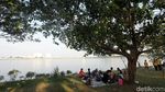 Berwisata di Taman Waduk Pluit