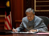 Fakta di Balik Mahatir Batalkan Mega Proyek yang Dibiayai China