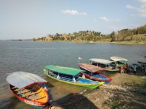 Waduk Cacaban di Tegal, Tempat Wisata Indah Berlatar Perbukitan Hijau