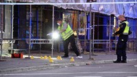 Lokasi penembakan di depan kafe yang menyediakan layanan internet di Malmo, Swedia (Foto: Dok. TT News Agency/Johan Nilsson/via REUTERS)