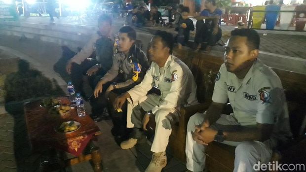 Sambil Istirahat, Pemudik Via Jalur Bojonegoro Bisa Nobar Piala Dunia