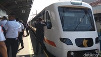 Rute perjalanan yang terdiri dari Stasiun Bandara Soekarno Hatta - Stasiun Batuceper - Stasiun Duri- Stasiun Sudirman Baru (BNI City) - Stasiun Manggarai - Stasiun Bekasi. Rute perjalanan yang terdiri dari Stasiun Bandara Soekarno Hatta - Stasiun Batuceper - Stasiun Duri- Stasiun Sudirman Baru (BNI City) - Stasiun Manggarai - Stasiun Bekasi.